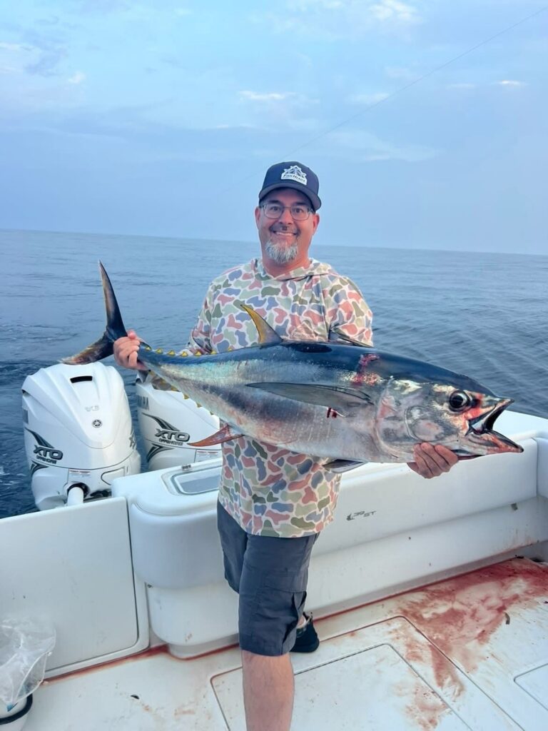 Offshore Ryan Warford shared a report after a fun trip... went 4 for 6 on yellowfin.